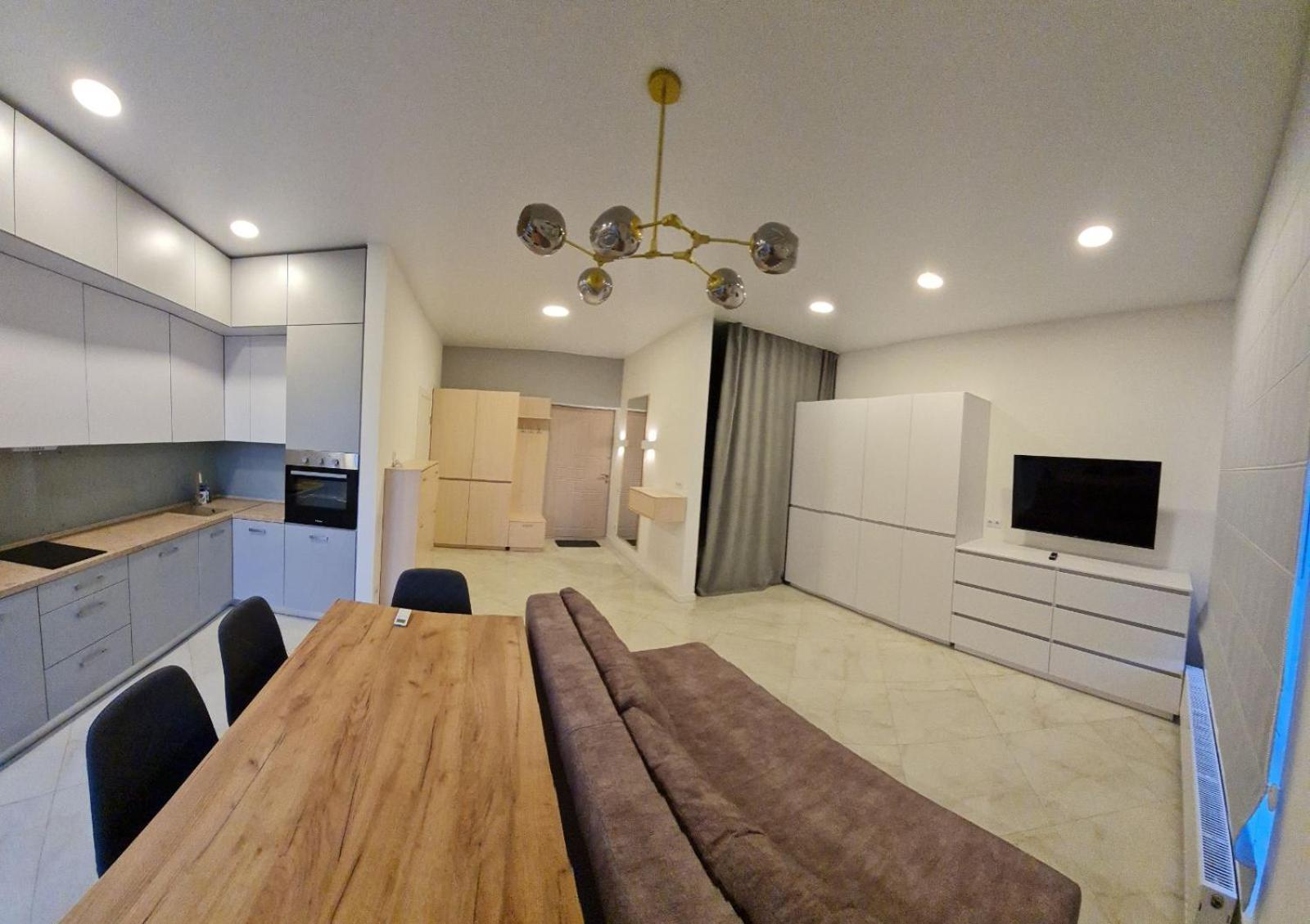 Apartplus - Затишні Апартаменти Dnipro Exteriör bild